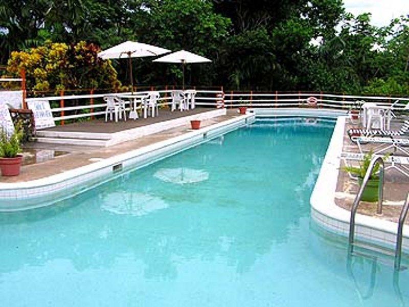 Fern Hill Club Hotel بورت أنطونيو المظهر الخارجي الصورة
